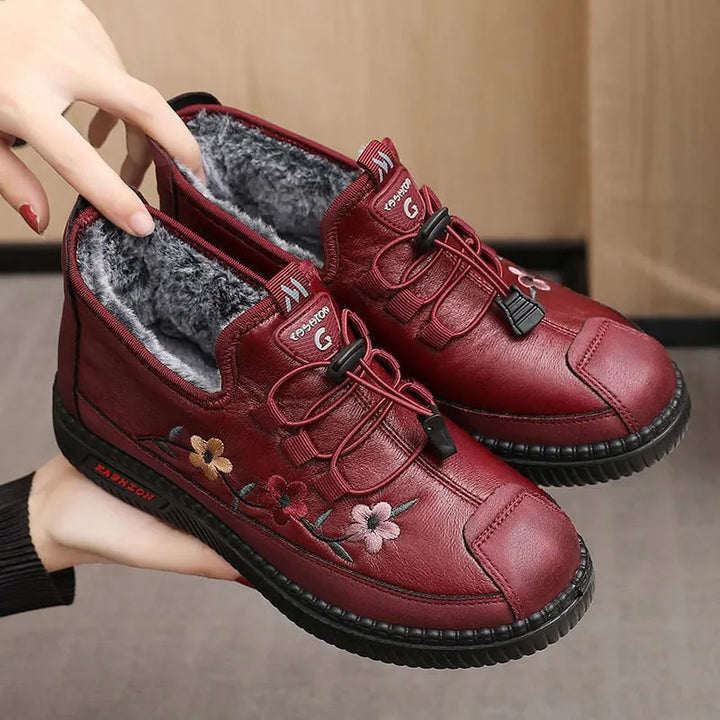 Jaruwan - Bottines à Bordure en Fourrure et Broderies Florales