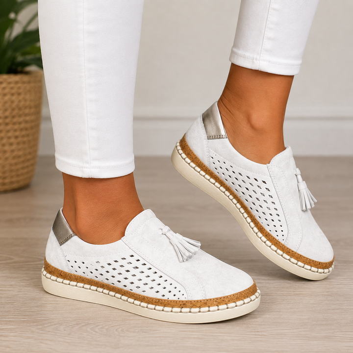 Sheyzina - Mocassins à Plateforme et à Pompons Perforés à Enfiler