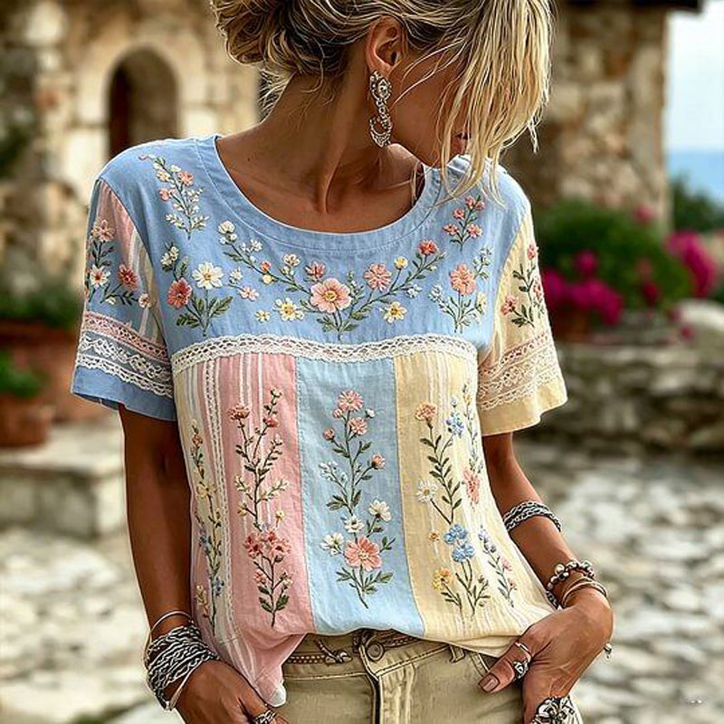 Solenna - Haut À Manches Courtes en Patchwork Brodé De Motifs Floraux