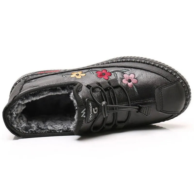 Jaruwan - Bottines à Bordure en Fourrure et Broderies Florales