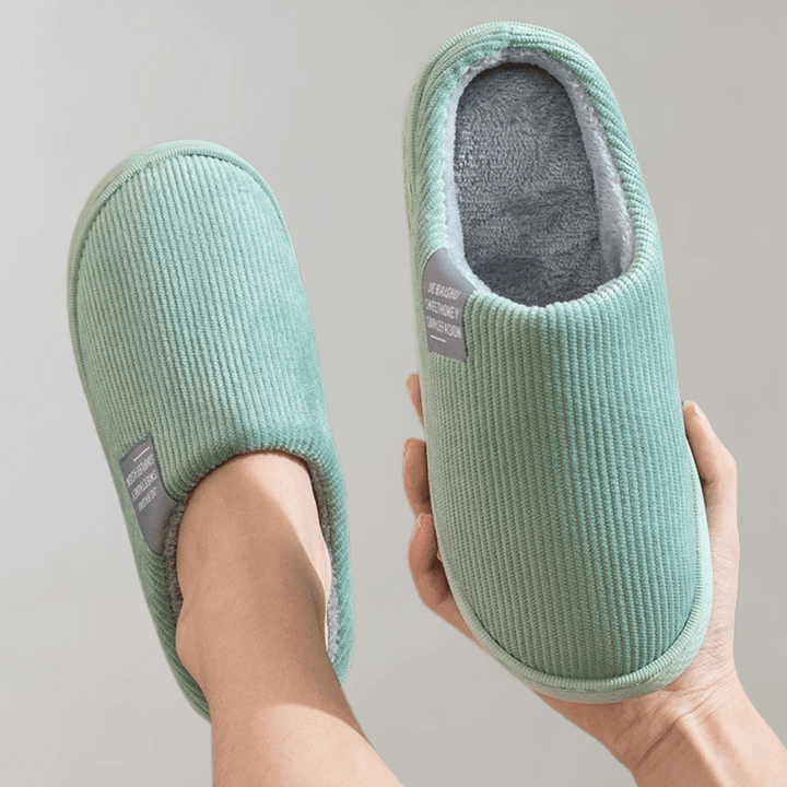 Sunika - Chaussons Fermés Doublés de Polaire Chaude